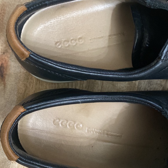 Ecco Black Leather Sneakers - Picture 7 of 14